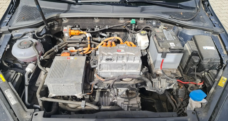 Volkswagen Golf cena 73899 przebieg: 123500, rok produkcji 2018 z Pilica małe 379